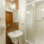 Arka Medical - Prywatny 517a W Czesci Apartamentowej Arka Medical Apartmán